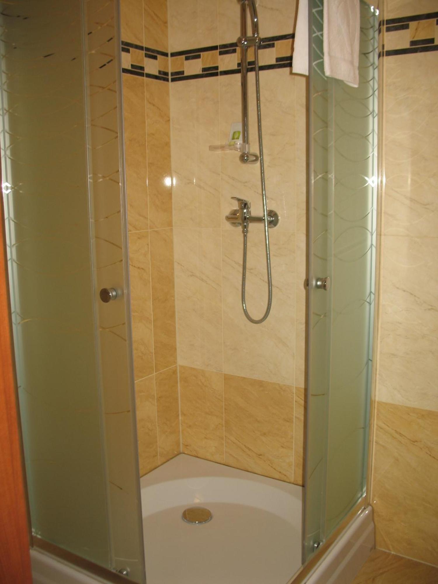Hotel Zacisze Ulan Habitación foto