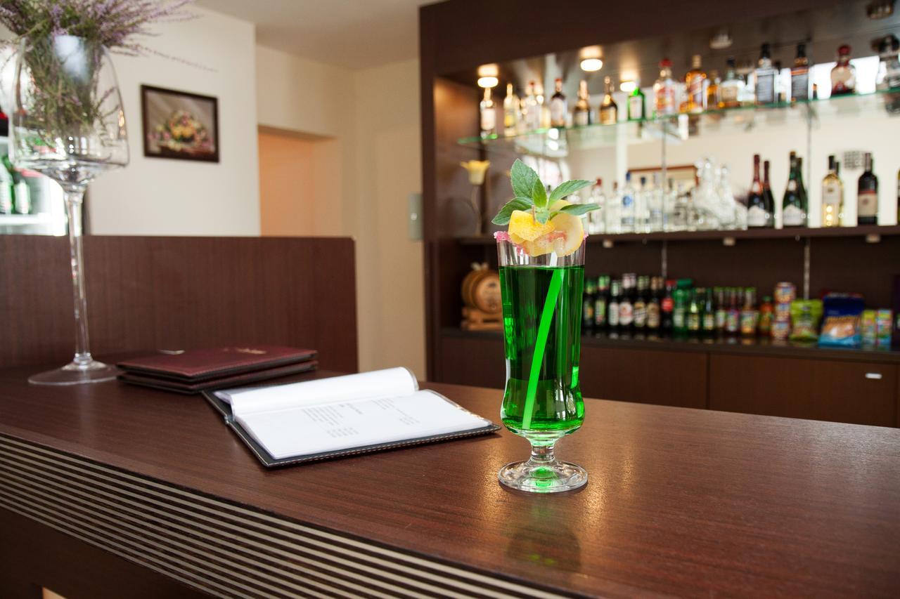 Hotel Zacisze Ulan Exterior foto