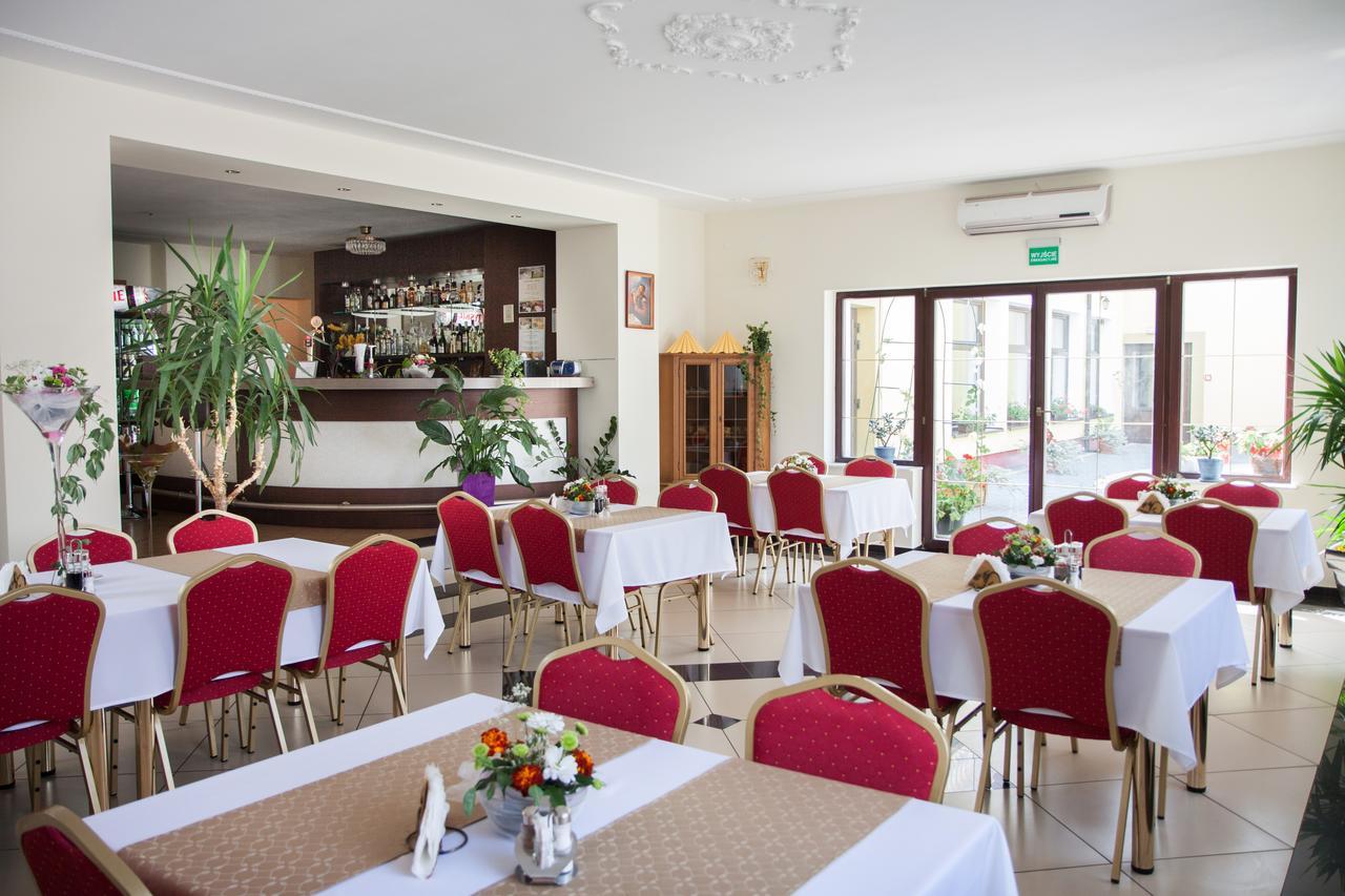 Hotel Zacisze Ulan Exterior foto